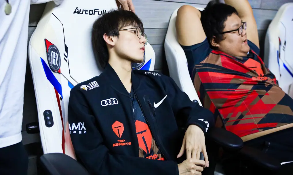 爱游戏体育-包含TheShy在快船比赛中爆冷，精彩发挥引发热议！的词条