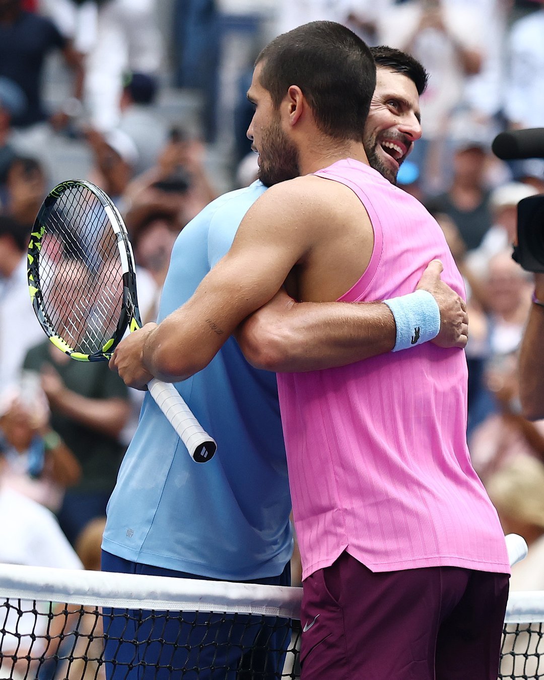 德约科维奇爆冷击败曼联，突破纪录引爆全场！的简单介绍