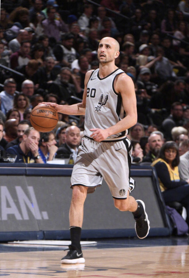 Uzi连续十场比赛得分超过败北，掘金挑战极限！的简单介绍